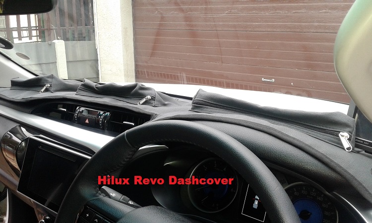 Hilux Revo Dash cover