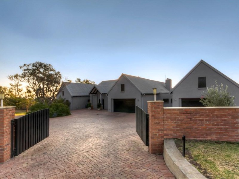 THE TYPE OF HOUSE YOU CAN BUY FOR R 1MILLION ACROSS SOUTH AFRICA
