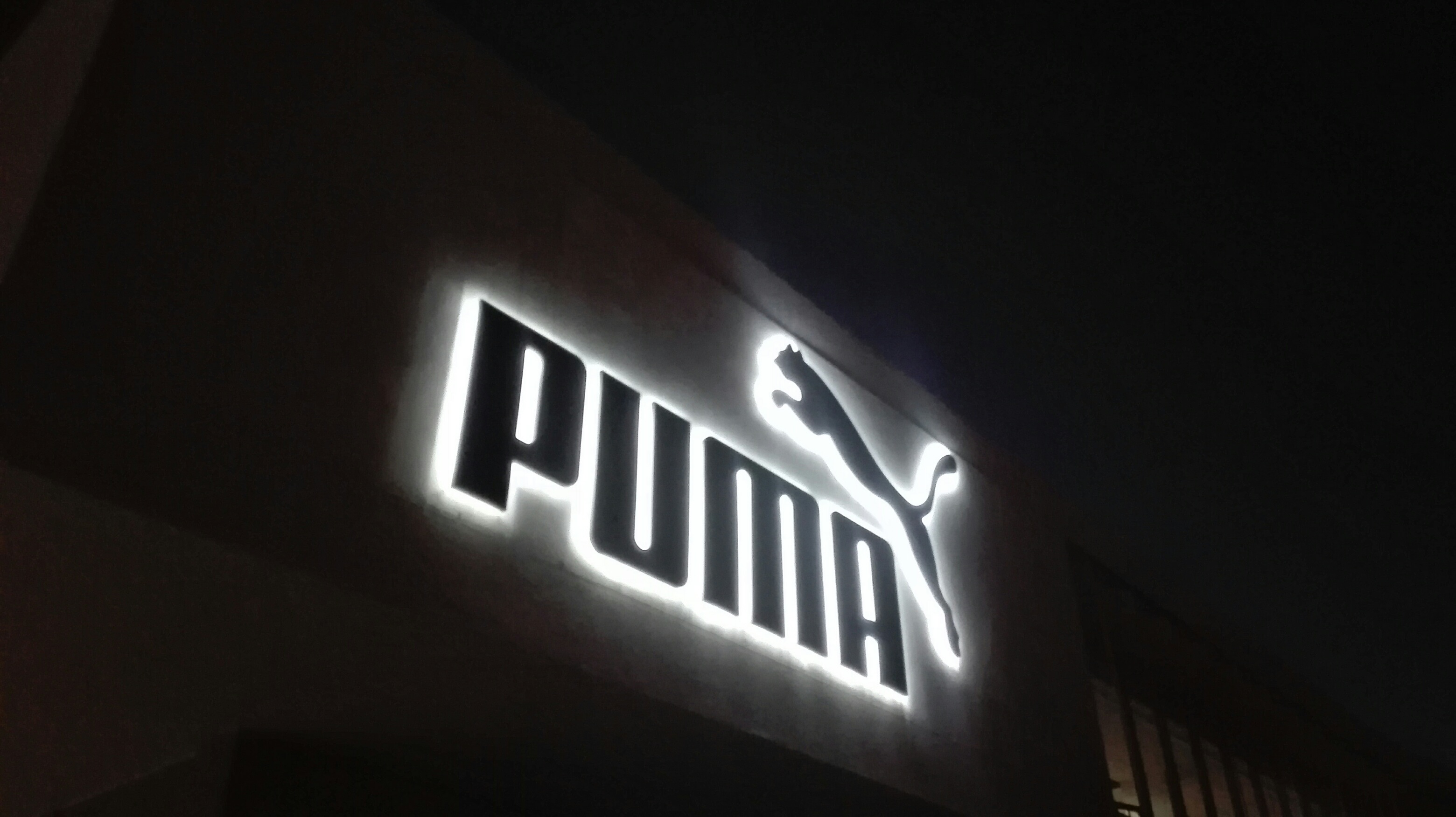 3D Fabricated with LEDs - Head Office Cape Town.    https://za.puma.com/