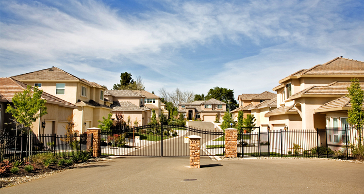 WHAT ARE THE PROS AND CONS OF BUYING PROPERTY IN A GATED COMMUNITY ?