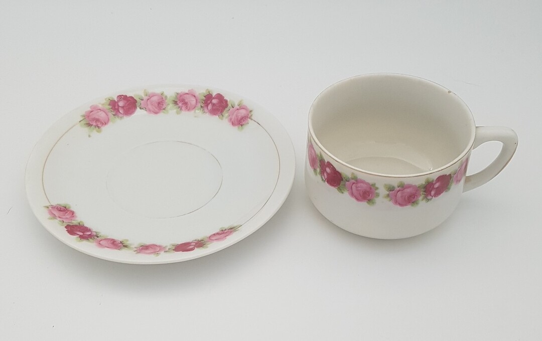 C0047 Rose tea cup and saucer