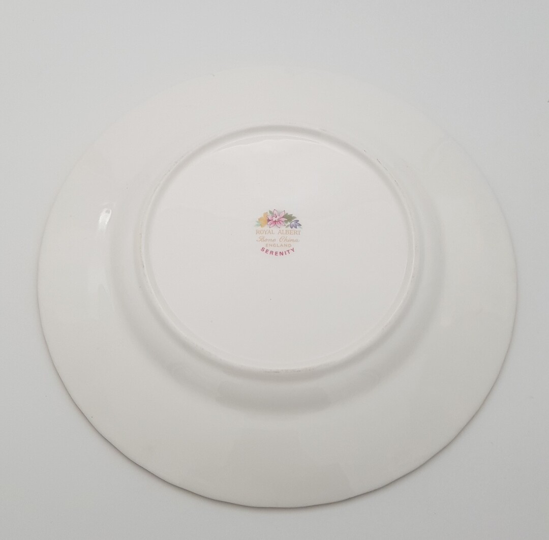 C0097 SERENITY Fine Bone China plate  ROYAL ALBERT