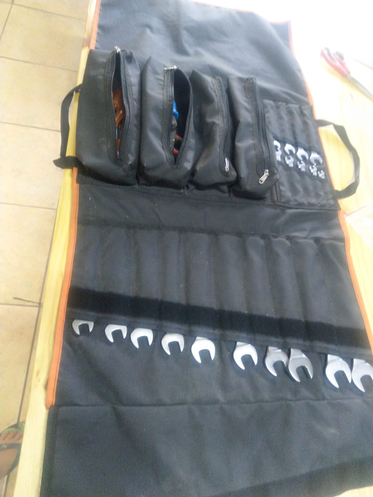 Large roll up tool bag