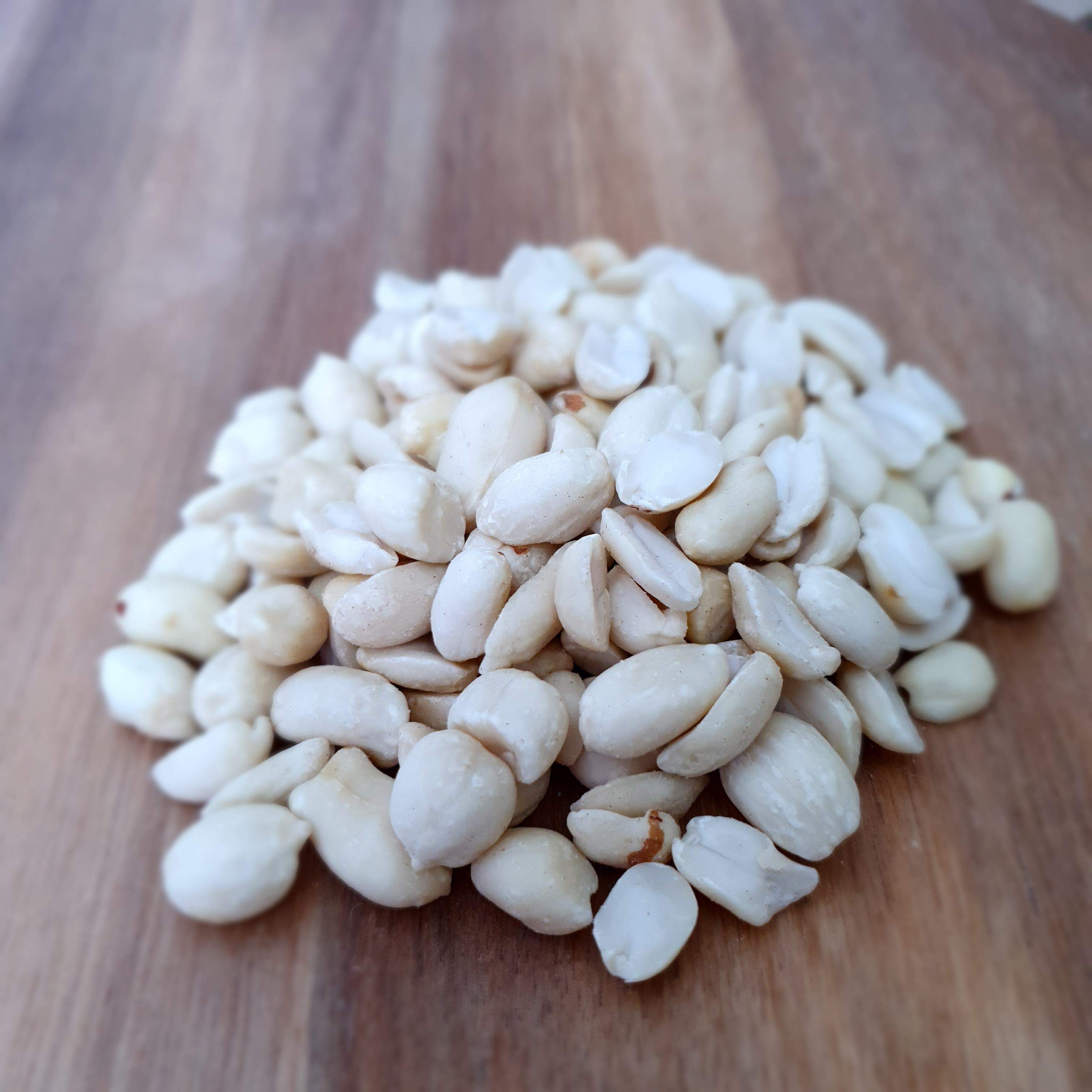 PEANUTS BLANCHED RAW 1kg